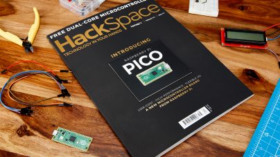 Photo du Raspberry Pi Picro avec le magasine hackSpace